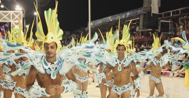 Gualeguaychú: El país del carnaval /  The Carnival  (2021)