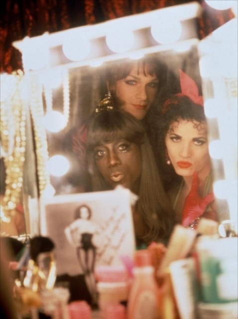 To Wong Foo, Thanks for Everything! Julie Newmar / Tři muži v negližé  (1995)