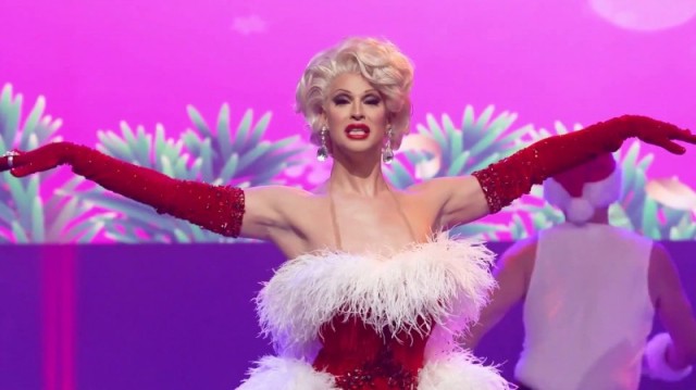 Drag Queen Christmas  (2020)