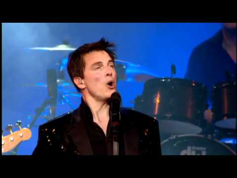 The anthem of John Barrowman - I am what I am - Royal Albert Hall 2010